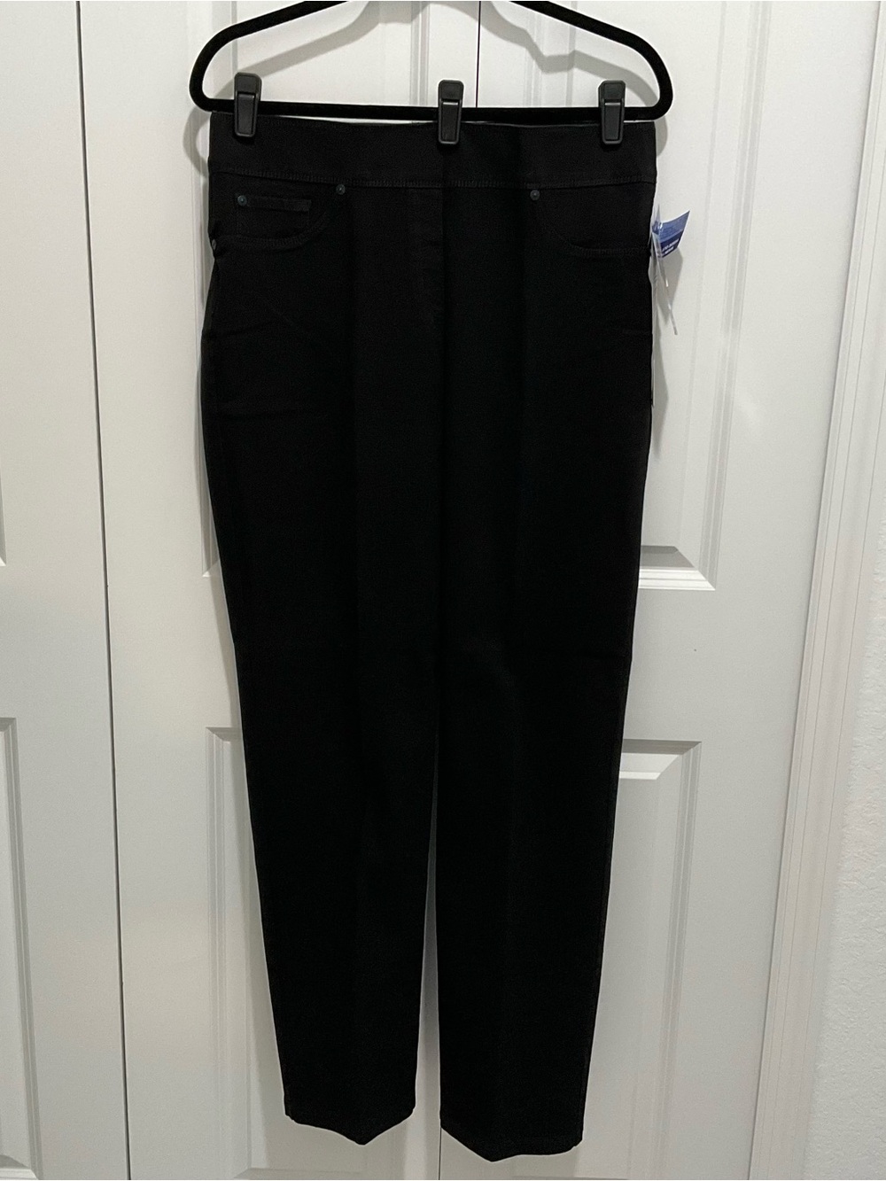 Black Denim Jeans SZ L 14-16 Pull On NYGARD Straight Slims NWT - Picture 4 of 8
